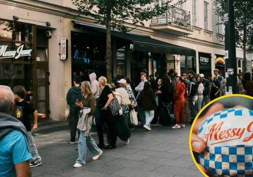 Foxx Gotuje otwiera w Warszawie lokal ze smash burgerami. Kolejki już stoją