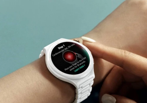 Ten smartwatch wygląda jak klasyk. Huawei zaszalał