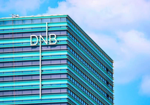 Największy bank Norwegii tnie 400 etatów. AI zastępuje ludzi
