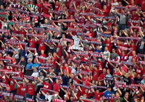 Kibice Wisły Kraków mają dość. Piszą do PZPN i Ekstraklasy w sprawie meczu z Legią Warszawa