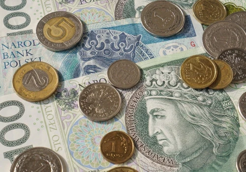 Prawie pół miliarda złotych wyrównań dla byłych mundurowych. MSWiA wydało ponad 2,7 tys. decyzji