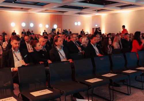 Kilkuset przedsiębiorców w jednym miejscu. Dlaczego networking nadal jest najważniejszą walutą w biznesie?