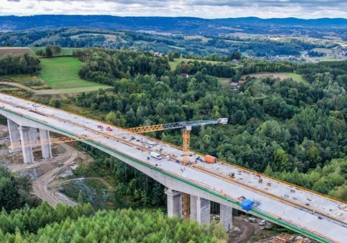 Przełom na budowie S19! Zakończono betonowanie gigantycznej estakady