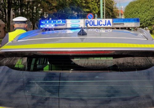 29 zawiadomień o ładunkach wybuchowych w Tychach. Ewakuowano jedną szkołę