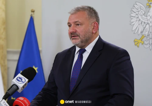 Menadżerowie Orlenu zatrzymani przez ABW. Minister Żurek mówi o 