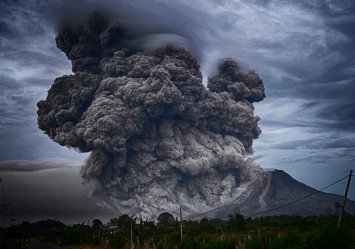 Rosjanie knują, jak wykończyć USA. Superwulkan pod Yellowstone, olbrzymie fale tsunami