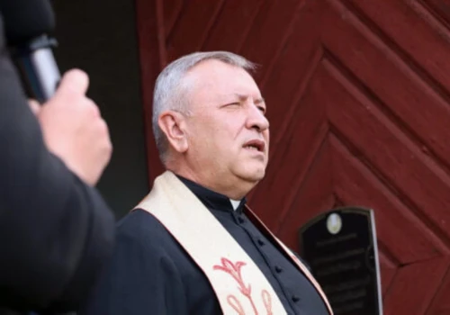 Ruszył niejawny proces ks. Anatola Parachniewicza. Proboszcza z Olkowicz oskarżono o „zdradę państwa”