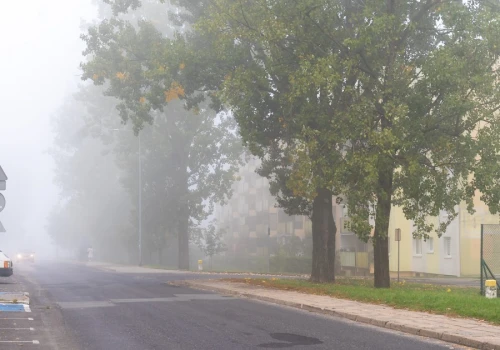 W nocy i w środę rano będzie niebezpiecznie na drogach. IMGW ostrzega