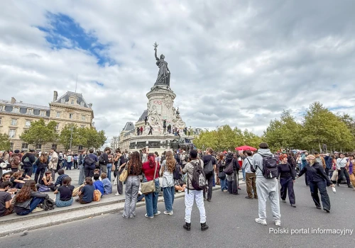 Protesty licealistów we Francji. Dziesiątki tysięcy osób wyszły na ulice