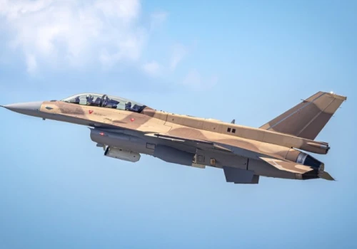 Pierwszy F-16D Fighting Falcon Block 72 oblatany
