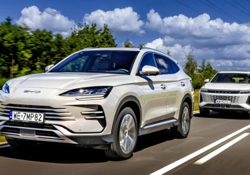 BYD Seal U kontra Omoda 9. Nowy układ sił wśród SUV-ów | PORÓWNANIE