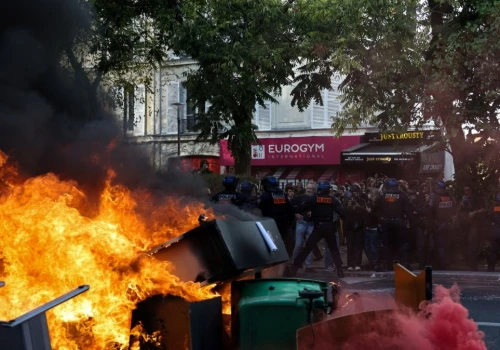 Francja pogrąża się w protestach. Setki tysięcy osób wyszły na ulice