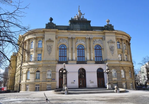 Hala sportowo-widowiskowa Politechniki Warszawskiej powstanie na Polu Mokotowskim. Kontrakt za ponad 168 mln zł