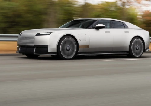 Jaguar Type 01 już oficjalnie. Nowy początek z autem o mocy 1000 KM