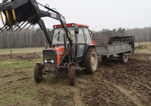 Przez 26 lat Ursus 3512 był głównym ciągnikiem w gospodarstwie i nadal się przydaje