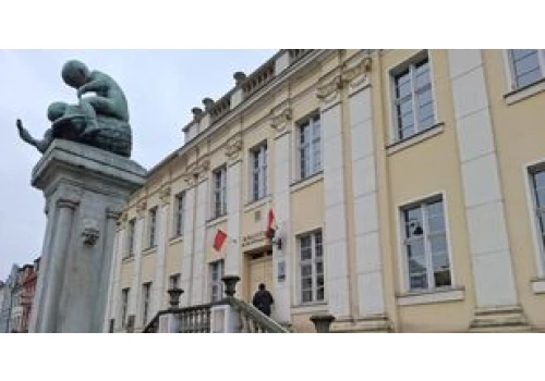 Co dalej z biblioteką wojewódzką w Bydgoszczy? Jest interpelacja do marszałka Całbeckiego