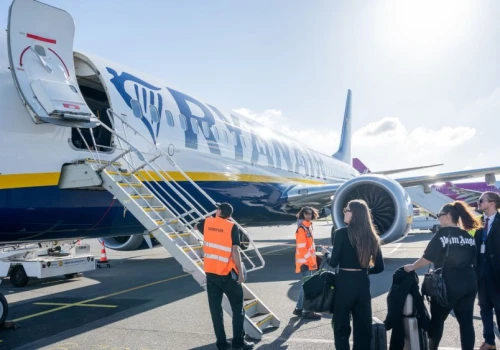 Ryanair szuka 200 pracowników w Polsce. Szansa na nową pracę już od 2027 roku