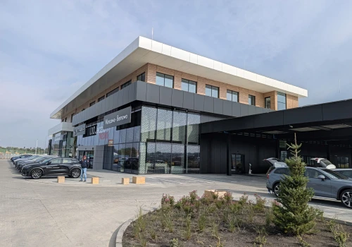 Toyota Bemowo – widziałem salon, w którym zamiast greenwashingu wpuszczono inżynierów