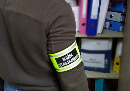 Tysiące faktur, wyłudzone miliony i tajemniczy prezes z Wietnamu