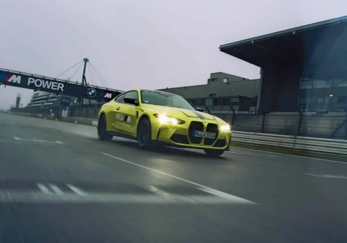 Dzień na torze BMW M – czego można nauczyć się podczas szkolenia sportowej jazdy?