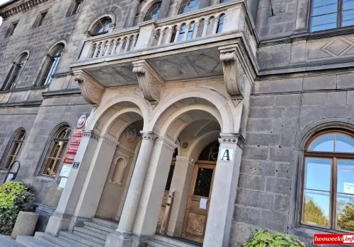 Pałac Hohenzollernów odzyskał balkon