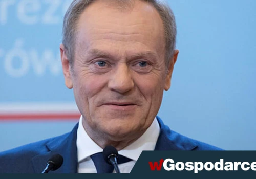 Tusk kombinuje co zrobić, by 