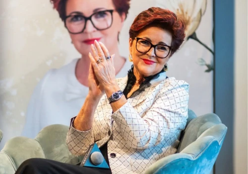 Jolanta Kwaśniewska: „Najważniejsze marzenia nie zawsze są najbardziej widowiskowe”. 15 złotych myśli z książki „Twoja (Anty)Bucket Lista”