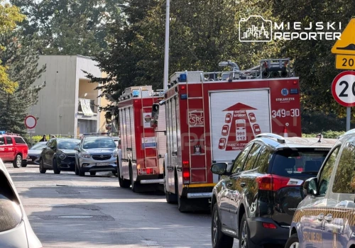 Atak nożownika w szkole w Ostrołęce. Co najmniej siedem osób rannych, napastnik zatrzymany