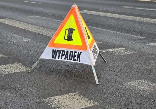 Cztery osoby poszkodowane w wypadku w Białce. DK19 zablokowana