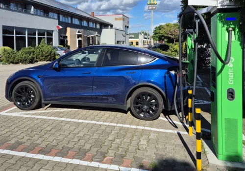 O użyteczności samochodu elektrycznego coraz bardziej decyduje czas ładowania