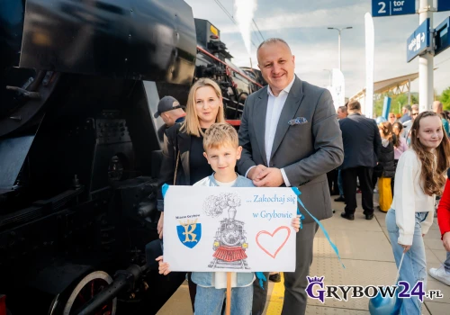 Pociąg Retro wrócił do Grybowa. Ma 83 lata i wciąż zachwyca