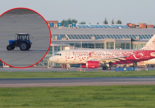 Traktor sparaliżował lotnisko w Rosji. Trzy samoloty odeszły na drugi krąg