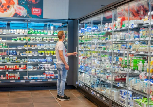 Gigant supermarketów przejmuje upadającą sieć. 72 sklepy zmienią właściciela