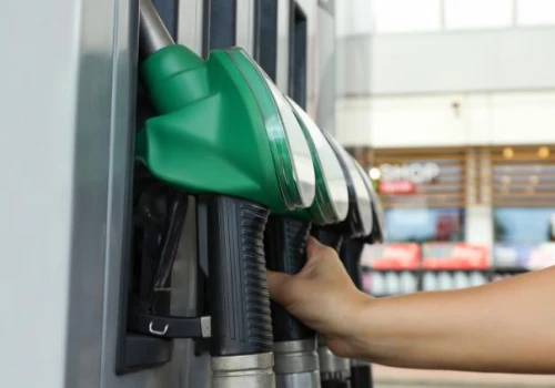 Nowe ceny paliw na czwartek. Benzyna drożeje, diesel wyraźnie tanieje