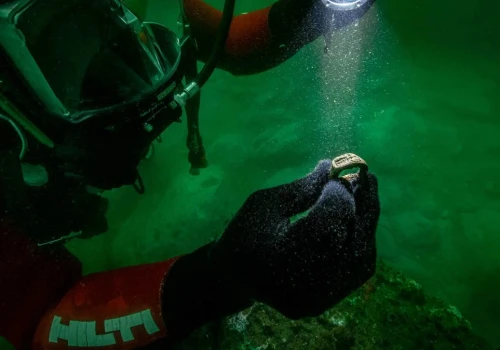 Pierwszy taki artefakt. Na pierścieniu z brązu odkryto latarnię z Faros