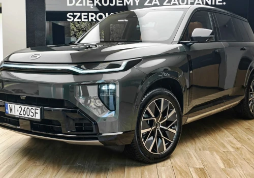 GAC GS7 PHEV wchodzi do Polski. AWD, 496 KM i cena poniżej 200 tys. zł