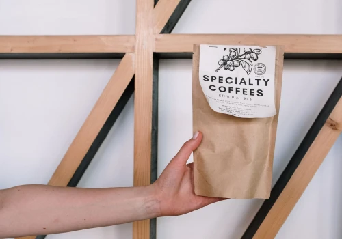 Kawa specialty a kawa komercyjna – czym się różnią i którą wybrać?