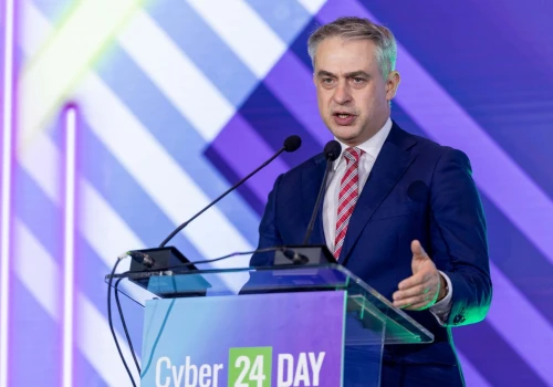 Gawkowski: firmy, które nie zabezpieczą się przed cyberatakami, będą publicznie wskazywane