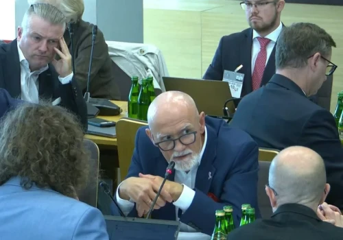 Jawność kontraktów medycznych coraz bliżej. Komisja Zdrowia przyjęła projekt