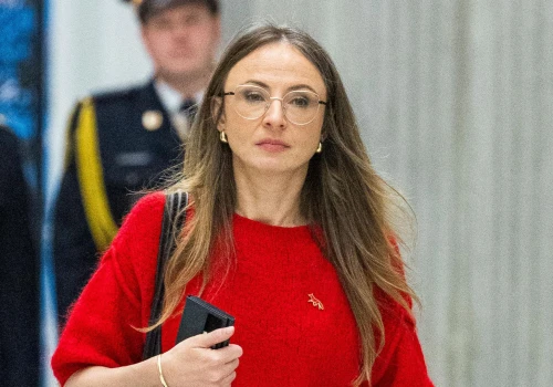 Krótszy tydzień pracy coraz bliżej? Minister podała termin