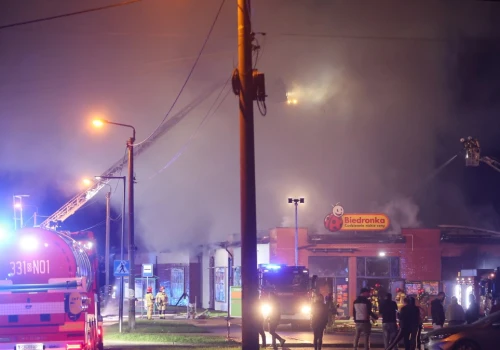 Potężny pożar na Śląsku. Mieszkańcy otrzymali alert RCB