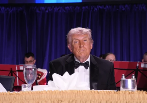 Trump chce kupić zwycięstwo za bilion dolarów? Wyborcza bomba w USA