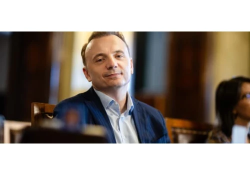 Mówią o nim: nasz krakowski Stach Wokulski. Rzeka marzeń Łukasza Gibały