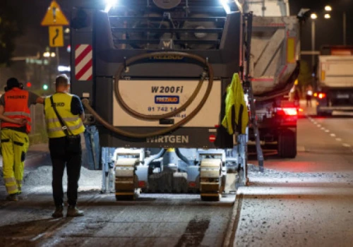 Weekendowe utrudnienia w Warszawie. Jak uniknąć korków?