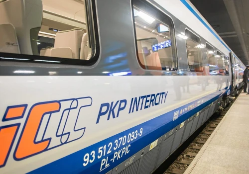 PKP Intercity szykuje rewolucję. Rusza pilotaż internetu satelitarnego dla pasażerów
