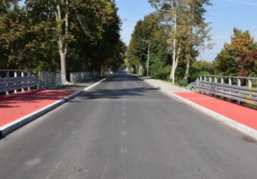 Nowa Sarzyna z nową drogą i mostem. Zakończyła się przebudowa ul. 1 Maja