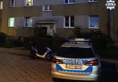 Rydułtowy. 3-latek wypadł z okna na czwartym piętrze