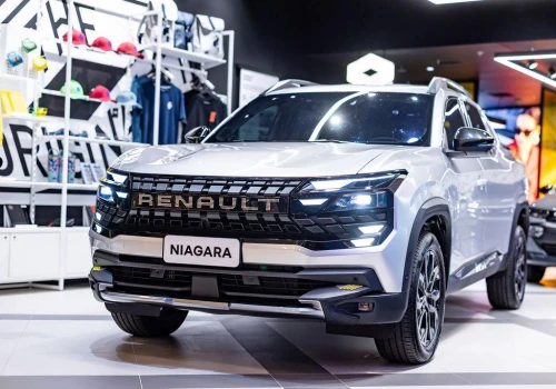 Nowe Renault Niagara wystawione w salonie RNTL. Przedpremierowy pokaz nowego pick-upa