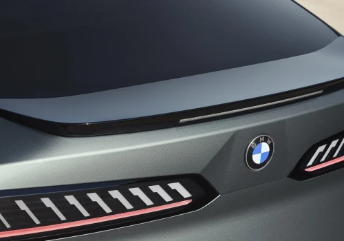Takiego BMW z serii Neue Klasse jeszcze nie było. Nowe iX4 wjeżdża na rynek