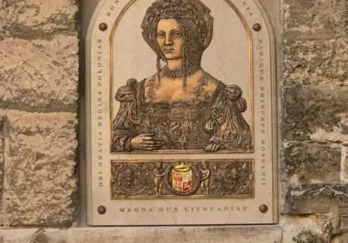 Bona Sforza, królowa związana z ziemiami dzisiejszej Białorusi, upamiętniona we włoskim Bari